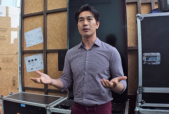 Replicated Drama Set sharing by Mediacorp Artiste, Pierre Png