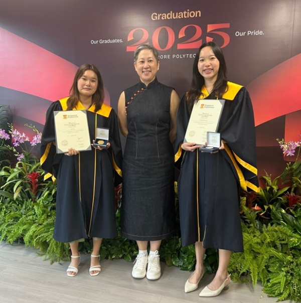 DLA graduands with Nparks Guest of Honour1