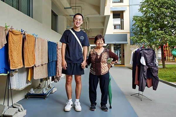 DBS aumni Donavan Tan