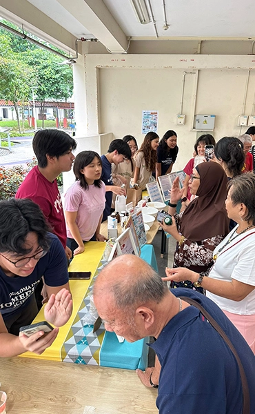 Biomedical Science students volunteer at ‘Joy on Wall’ event