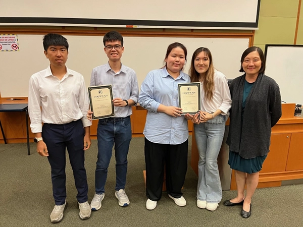 DFST students at SIFST Student Symposium 2025