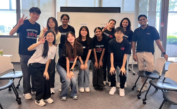 SP Optometry students at SUTD