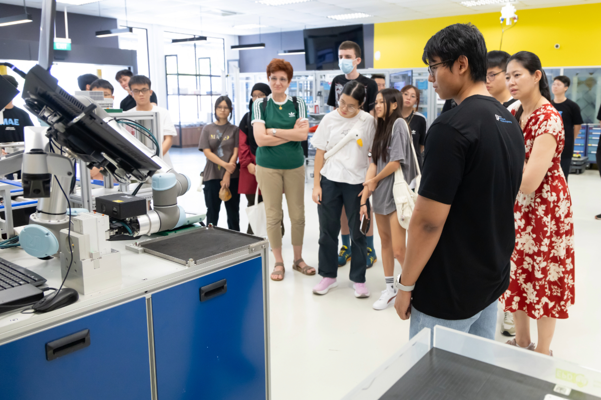 First Steps Generic School Tour Image