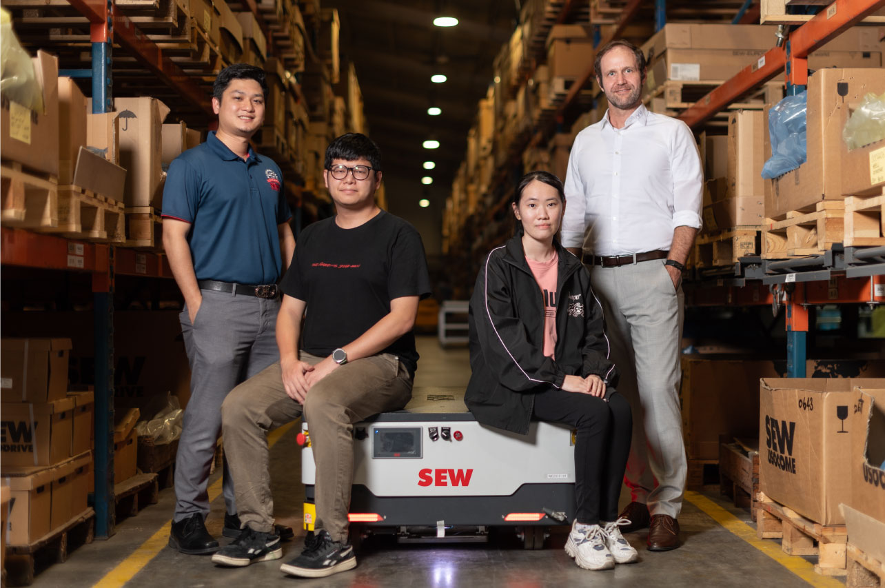 Pathways to Success left-to-right--shaikh-aqil-alkhatib-(senior-engineer--domestic-sales)--wang-weipeng-(intern-(singapore-poly)--sapphire-loh-(singapore-poly)--addreas-appel-(managing-director)