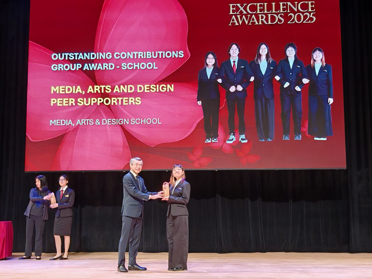 Outstanding Contributions Group Award-School-MAD Peer Supporters