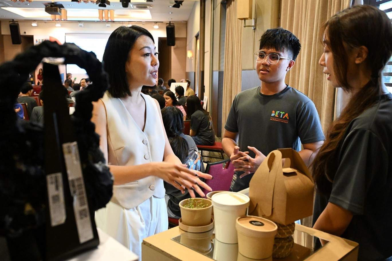 Student Interaction With Industry