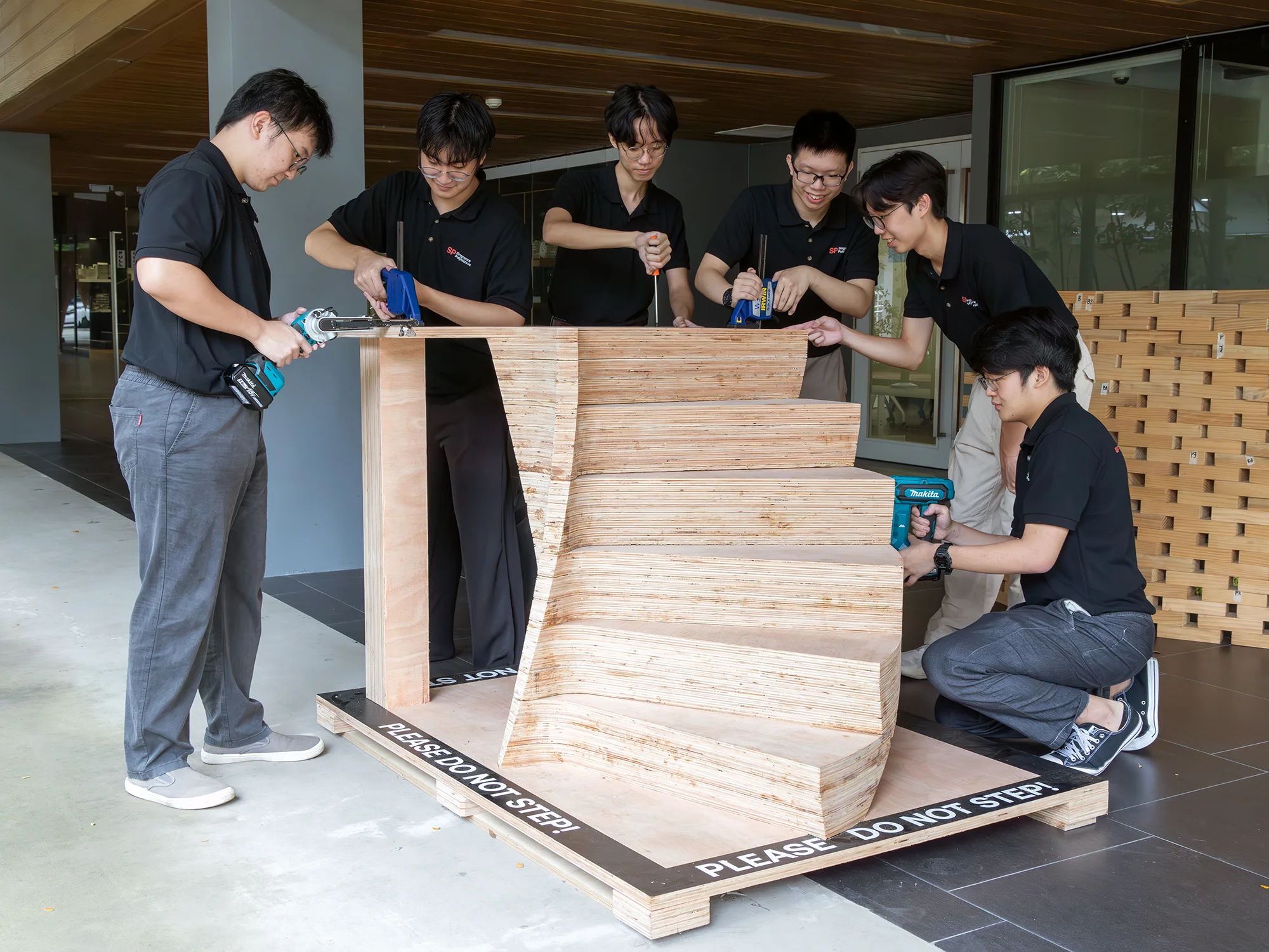 DC brushless motor with vision control