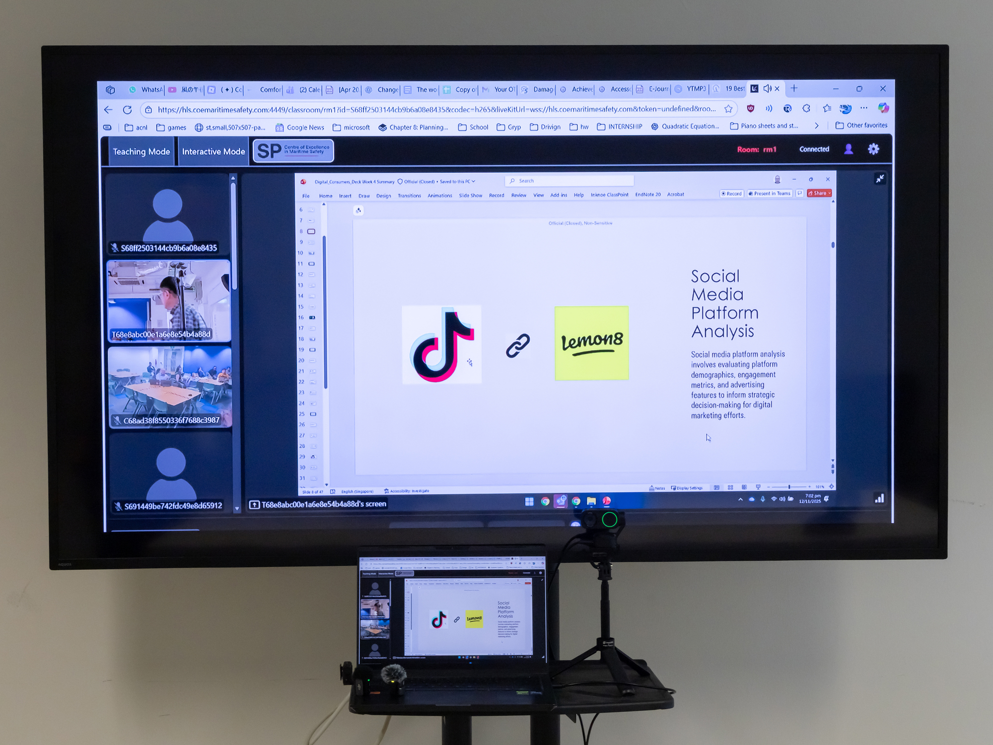 Students presenting a metal trading platform, showcasing innovation and expertise.