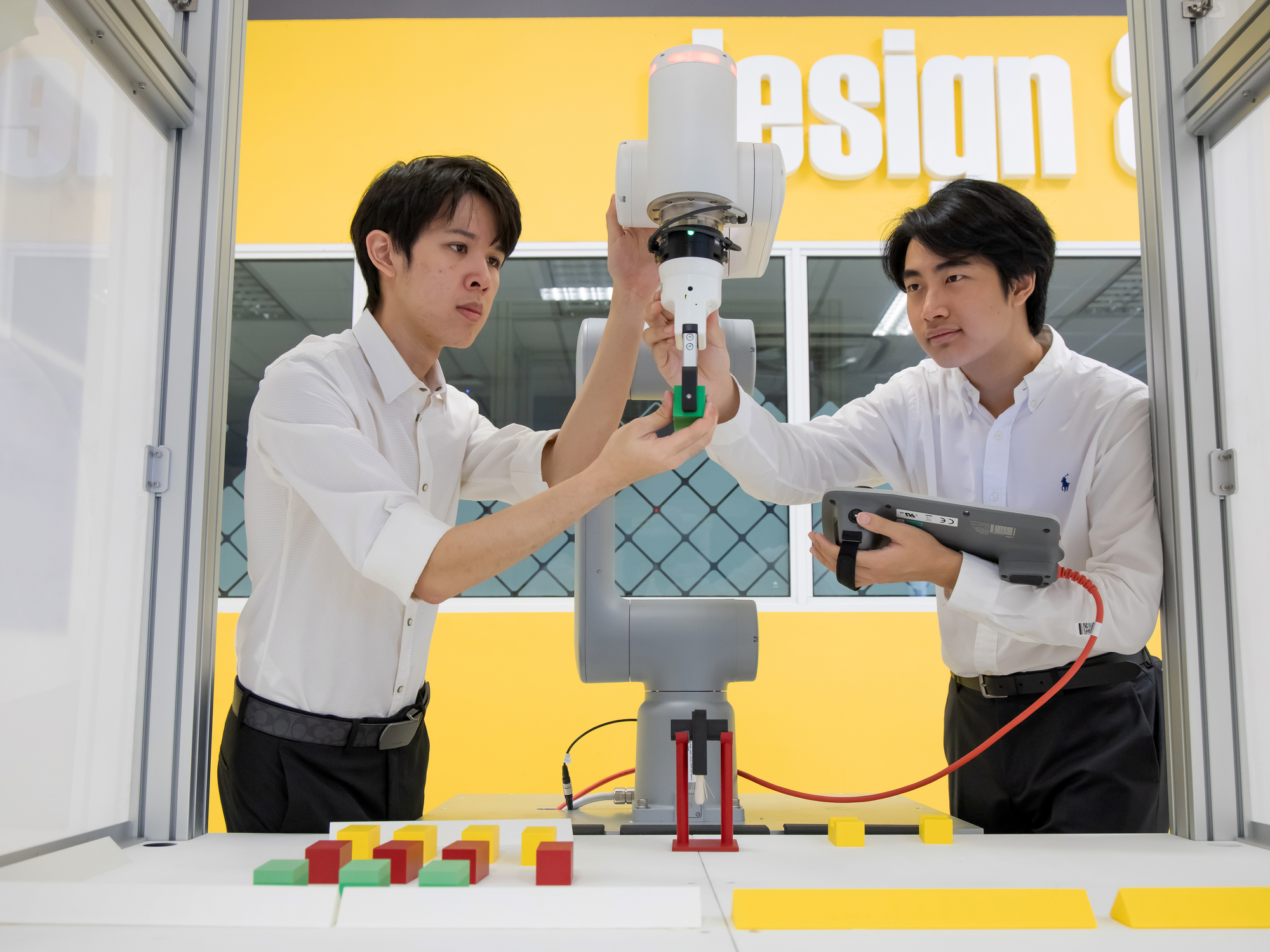 AMR for Outdoor Delivery using Manipulator (RoboCup@Work Competition)