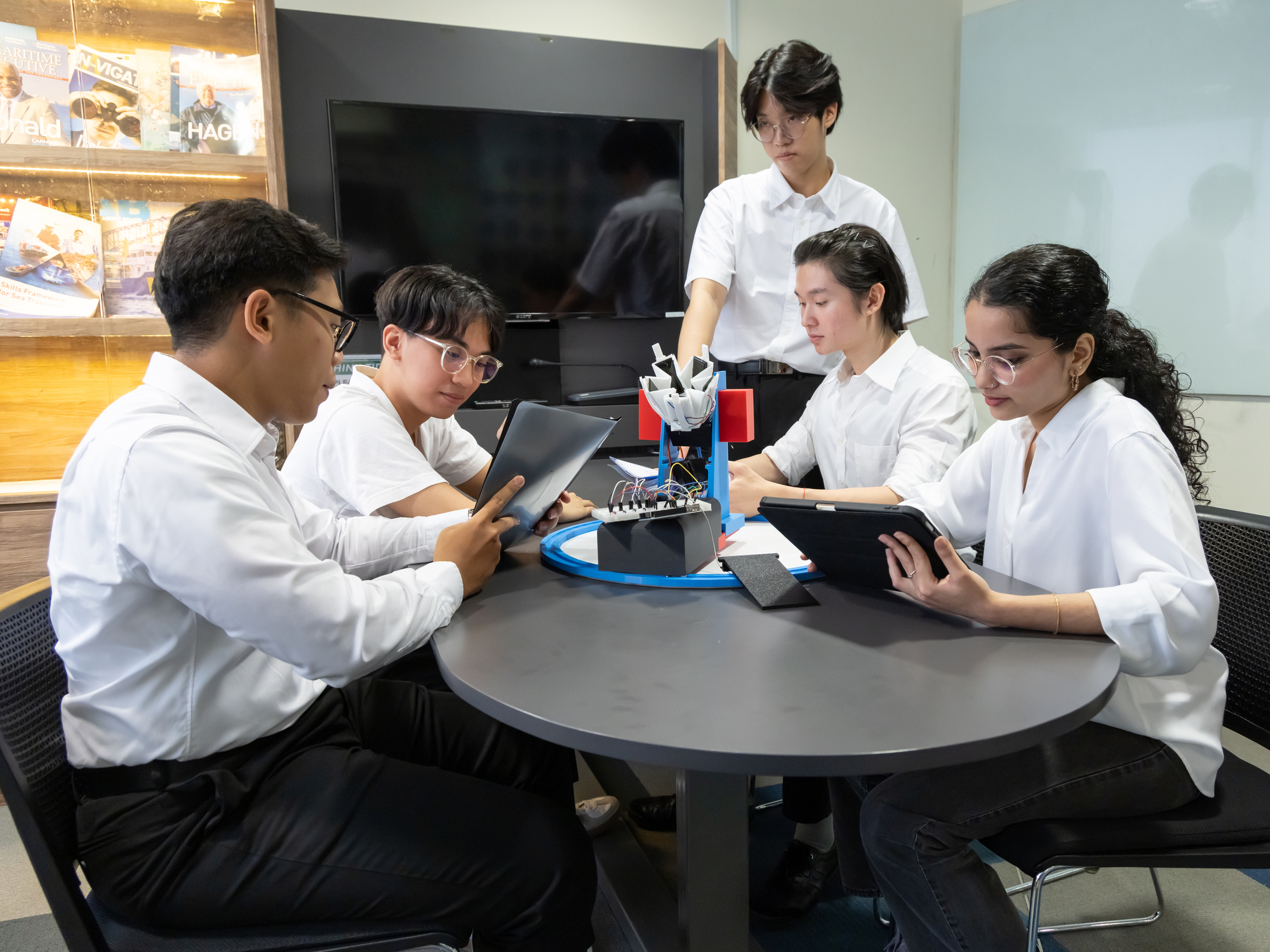 Integration of Solar Cells onto Curved Fibre-reinforced Composite Panels